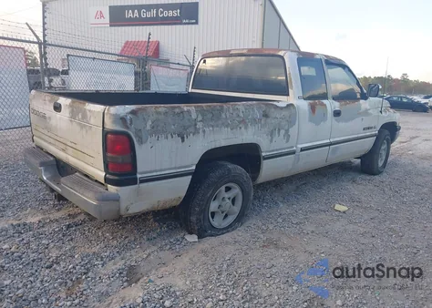 1996 Dodge Ram 1500 z USA, uszkodzony, nr VIN 3B7HC13Z1TG153299